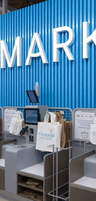 primark-lugo_ con personas IA