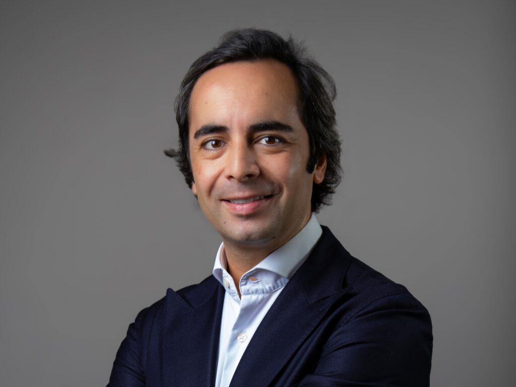 ARKER y LyC Consultores se asocian para crecer y liderar la gestión de activos retail en España